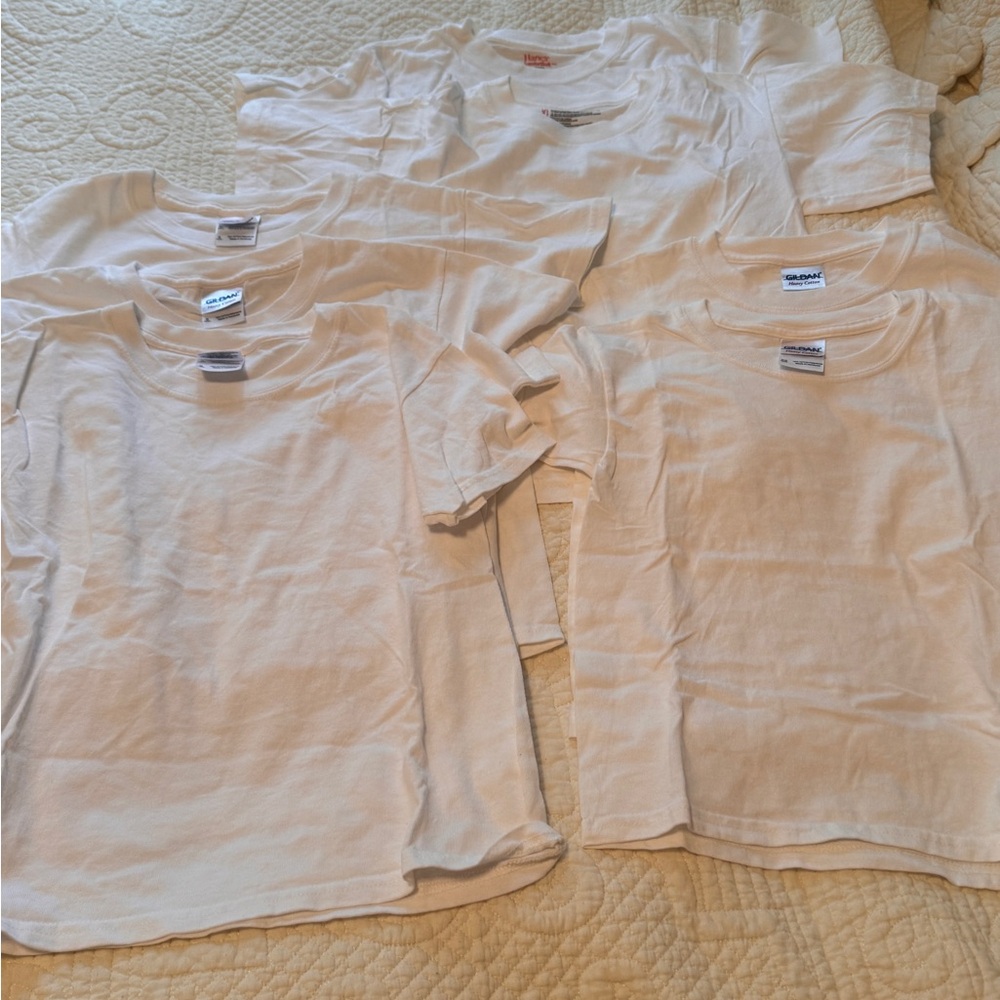 Gildan White Short Sleeve Kids Crew Neck Tee (Lot of 7 Youth)